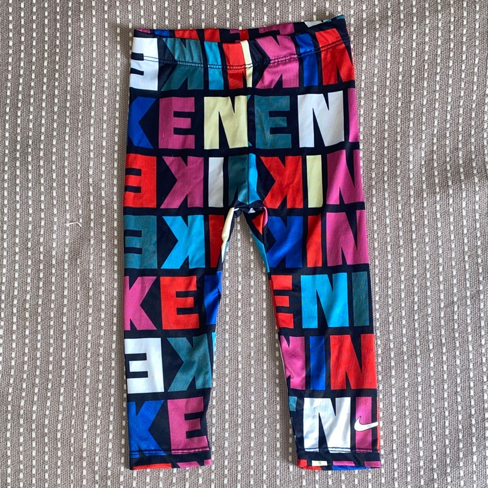 Nike 24m Colorblock Logo Leggings